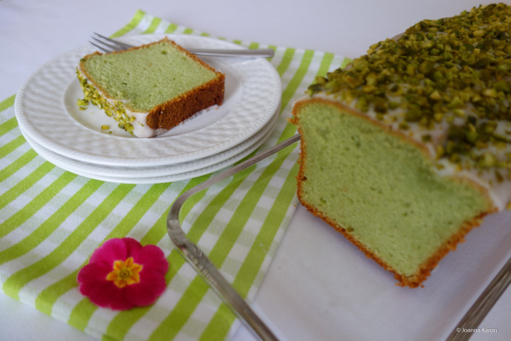 Avocadorührkuchen