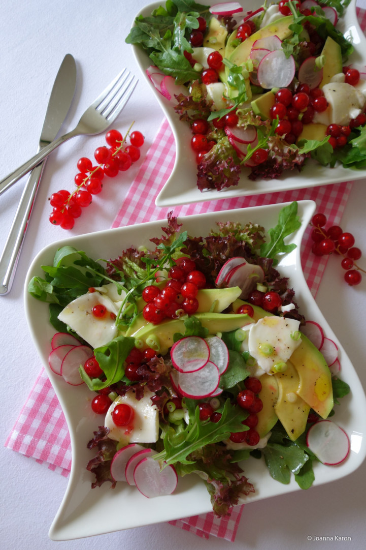  Avocado- Mozzarella-Salat