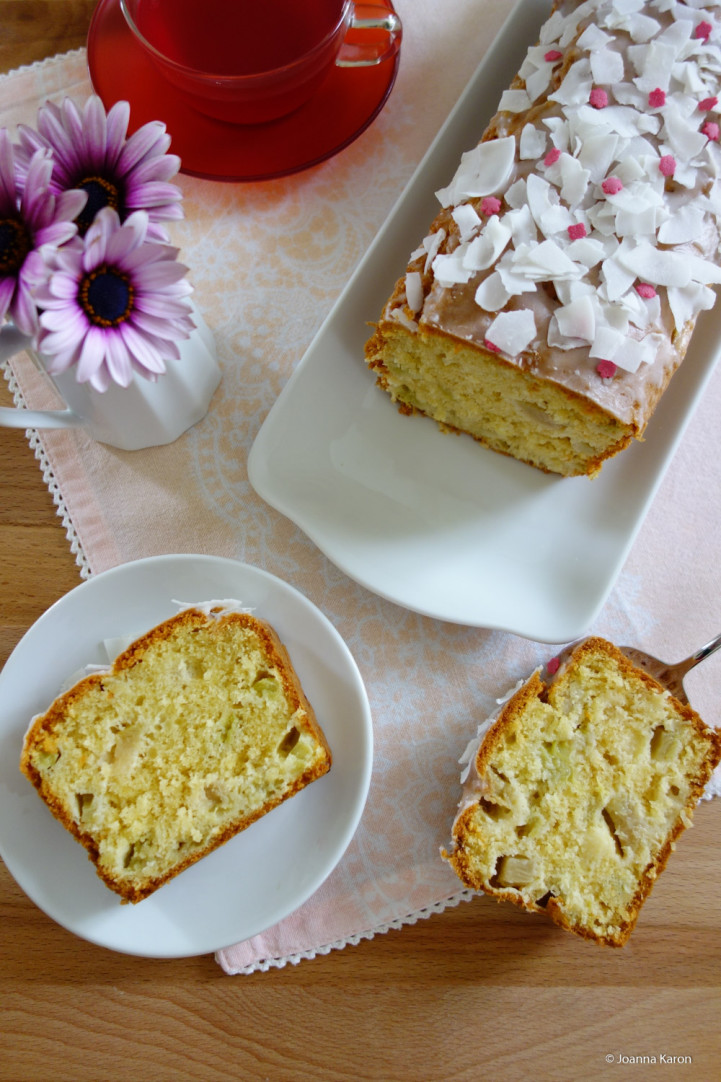 Rhabarber-Kokos-Kastenkuchen