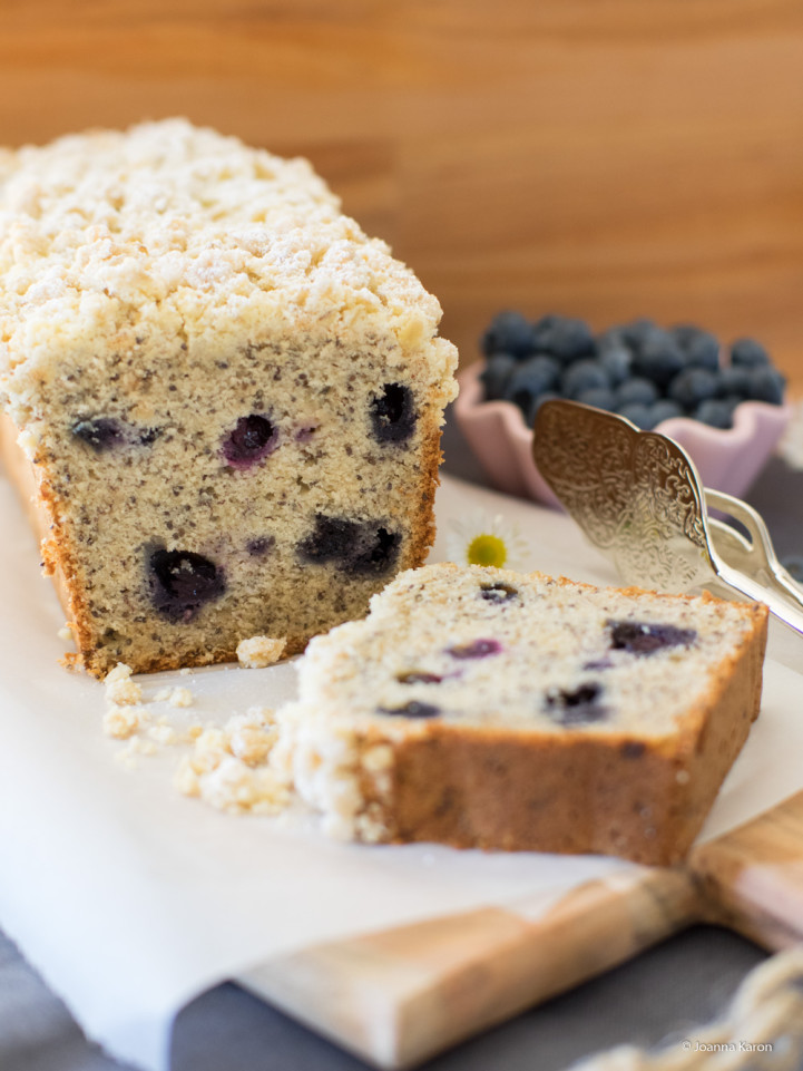 Bananen-Heidelbeer-Kuchen mit Chia Samen